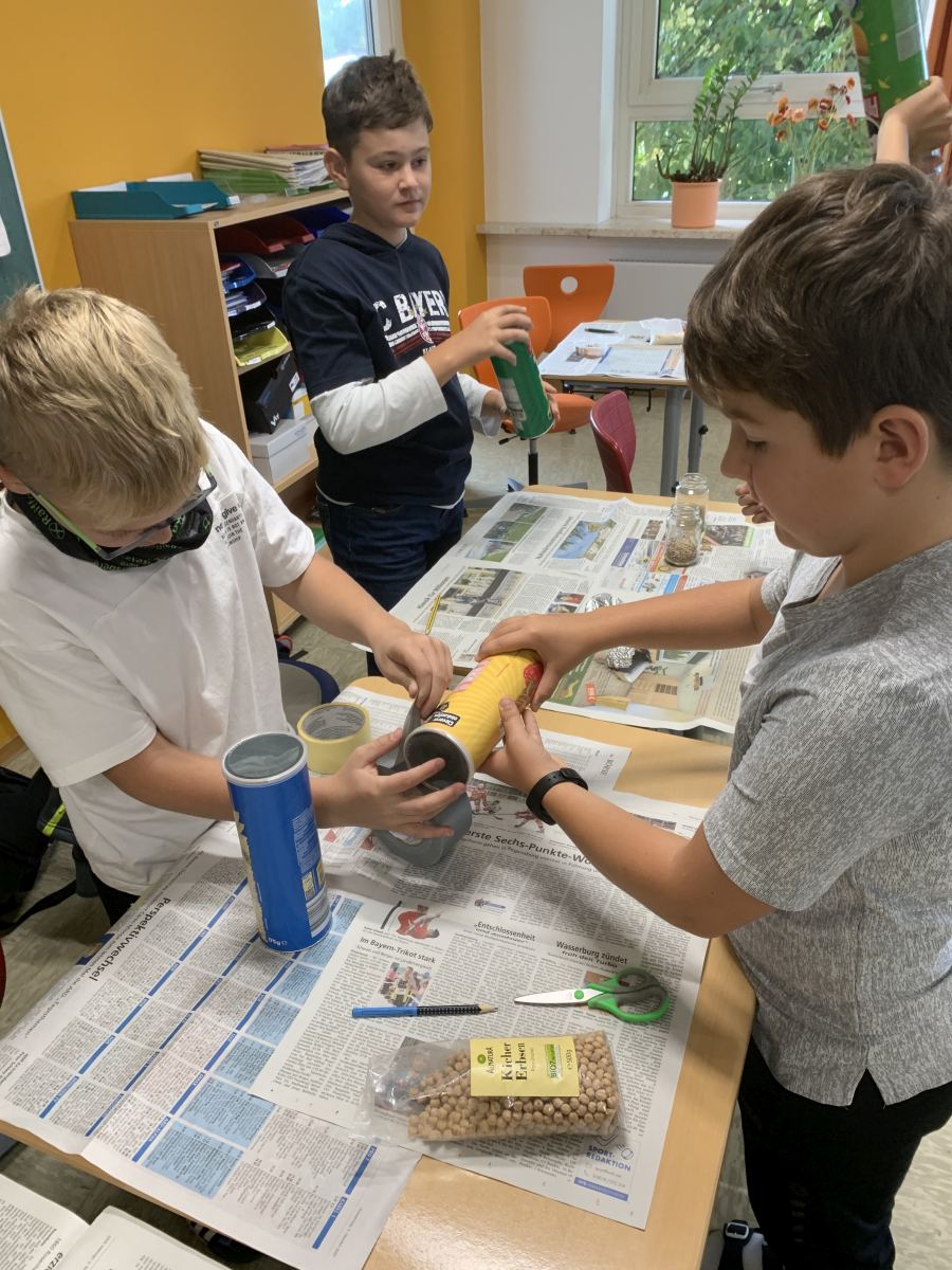 5. Klasse Regenmacher aus Chipsdosen 1